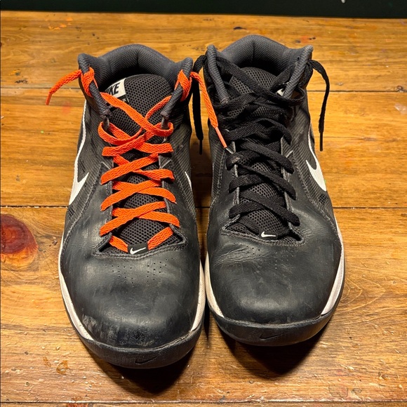 Nike Air Men's Black and White Athletic Shoes with Orange Laces - Picture 2 of 5